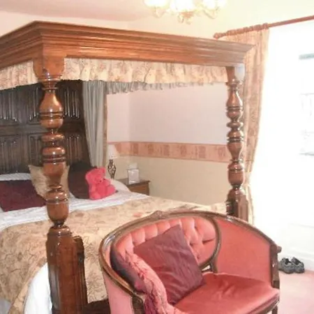 Bed & Breakfast Ivy 4*